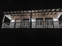 The Cedar Canalfront Penthouse  호텔