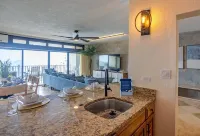 Luxury 2-bedroom villa - Award Winning - Best Views on the Island - 3 AC Units