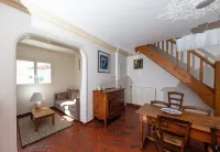 Belle Maison Avec Piscine en Coeur de Ville