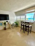 Ocean view studio centrally-located Isla Verde location.