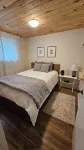 Private Waterfront Cottage with Stunning Sunsets Hotels near Kinmount Model Railway and Kinmount Heritage Museum