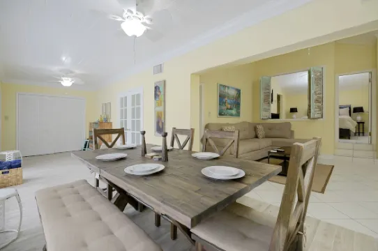 Ma's Hideaway paradise