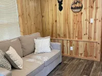Creekside Cabin by The Ark Hotels in Walton