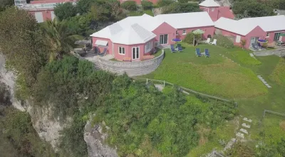 Sea Song 3 Bdrm Beachfront house on Marley Beach with great beach and sea views. Hotels near Warwick Long Bay Playground