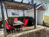 Peaceful Lakeside Bungalow on Lac à la Tortue Hotels in Shawinigan