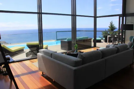 Sea House Madeira - Atlantic Ocean Отели в г. Canico