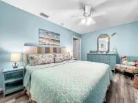 Wonderful Canal Front Condo! Bring Your Boat!UNIT 11
