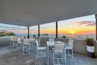 Beach Front House - EV charging included