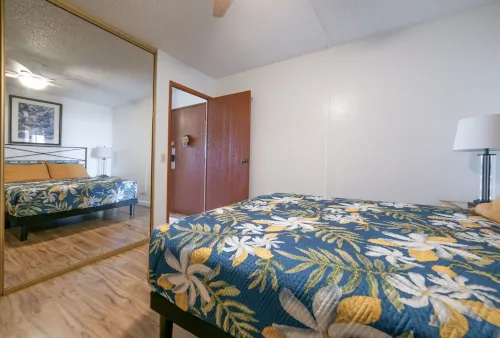Stunning Fully remodeled Direct Oceanfront on the beach, AC, pool, spa