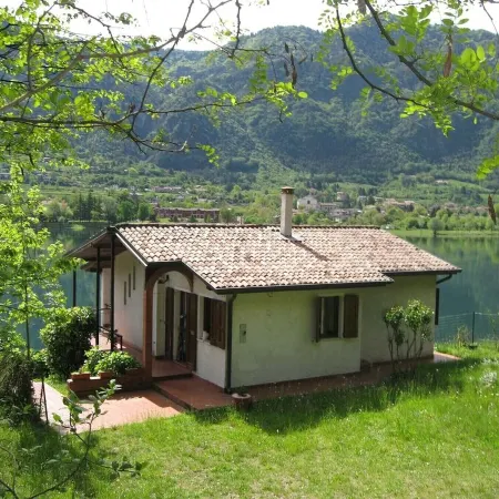 Directly on the lake