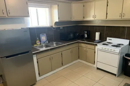 Perfect Location! 1 Bed/ 1 Bath Chalan Pago Guam Отели в г. Ордот