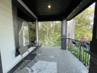 AC one bedroom unit in a quiet neighborhood