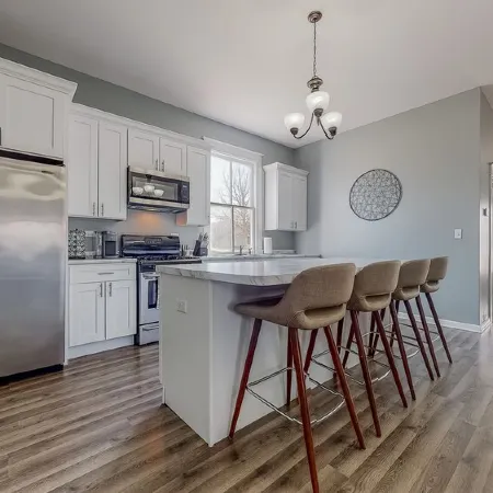 Spread out - Renovated 5BR+Loft, Sleeps 12+