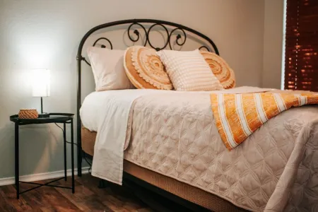 Living La Vida in Austin, Tx. near Tesla Giga, and COTA Отели рядом с достопримечательностью «Остин Хинду Темпл & Комм Сентер»