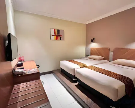 Patria Palace Hotel ブリタールのホテル