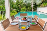 Private Oasis with Breathtaking Ocean Views and Huge Pool -  Ferienhäuser