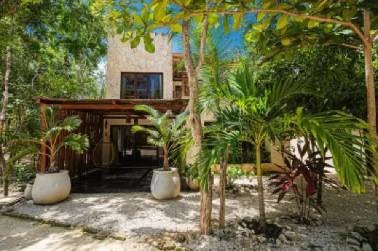 Tulum Jungle Villas - Villa AfterLife Hotel di 