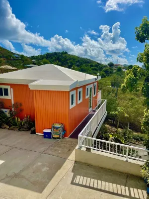 "Caribbean" One Bedroom in the Garden of Eden Cottage Collection 住宿飯店