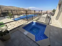 Entire modern villa with pool and outdoor living by Sama Petra Отели в г. Al Ardha Sub-District