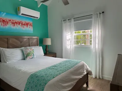 Beautiful villa West with pool- 5 minutes to Gracebay beach
