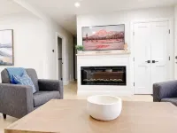 Cottontail Long Point 4 Bedroom Cottage minutes to the beach