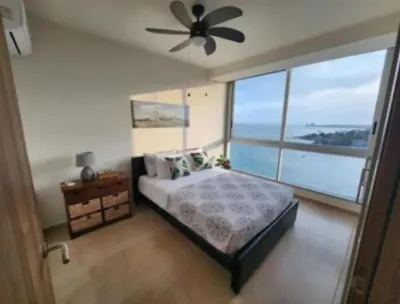luxurious 2 bedroom beachfront apartment