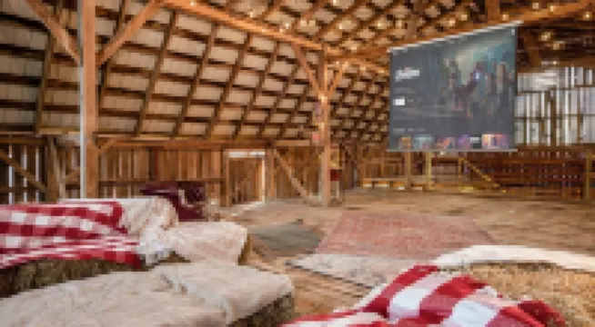 Hocking Hills Retreat with Sauna, Hot Tub, Movie Theater, Fire Pit