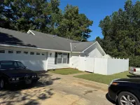 Charming 3-bedroom house with WiFi, AC in delightful Tuscaloosa close to campus