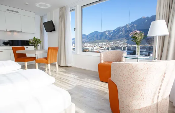 庫爾市西美居酒店