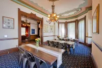 HI Sacramento Hostel