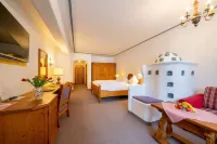 Hotel Trattlerhof Hotels in Millstatt
