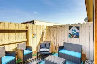 Patio & Mtn Views: Family Gem in California City