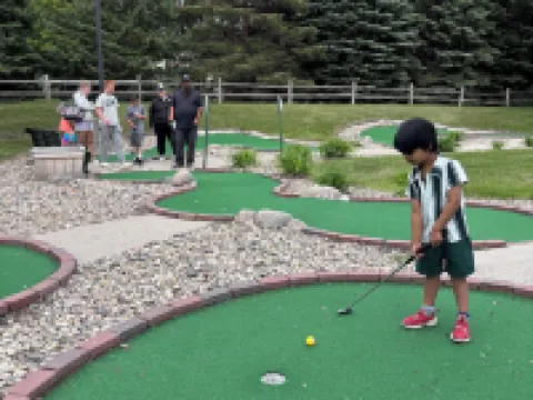 Dakota Inn Hotels in Huron