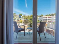 Golden Mar Menuda - โรแมนติก
