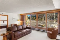 Decatur 1785 by Summit County Mountain Retreats Hotels in Dillon