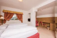 Hotel Union - Parvekkeita