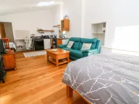 Drog Penn Hotels in St Just