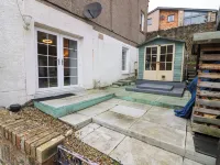 101a Pettycur Road Hotels in 