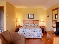 Shining Waters - Ingleside Cottages Hotels in Queens County