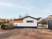 The Stables @ Merrydown Hotels in Axminster