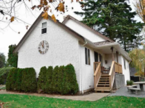 Bramblebank Cottages Hotels near BC Sportfishing Group