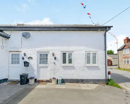 Yew Tree Cottage Hotels in Welshpool