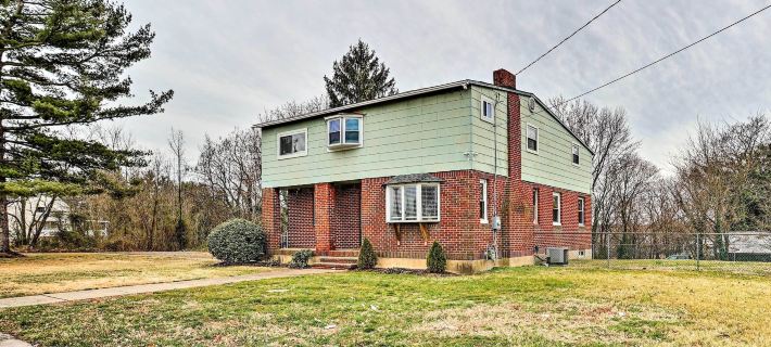 Family Vacation Rental: 18 Mi to Philadelphia Отели в г. Глостер