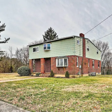 Family Getaway Near Delaware River & Int’l Soccer!