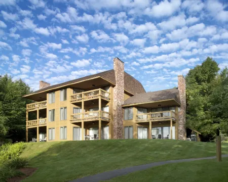 The Summit Resort Hotels in Laconia