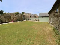 Hill Farm Cottage Hotel di Totland