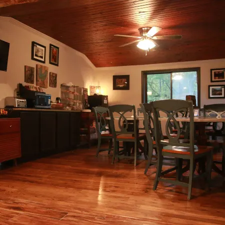 Riverside Lodge at Chimney Rock