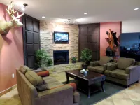 Sigma Inn & Suites Hudson's Hope - parking