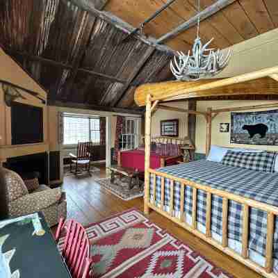 The Common Man Inn & Spa Rooms