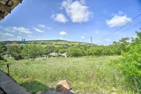 Enchanting Hilltop Cottage in Medicine Park! - 3-Sterne